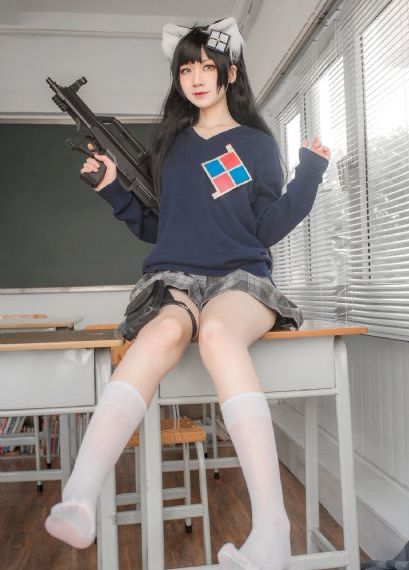 大胸内衣长发美女_1080高清在线观看
