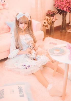 寡妇好丰满奶好大在线观看_720高清完整版